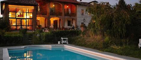 Fachada de la propiedad