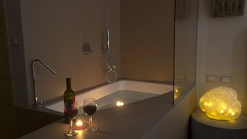 Luxury-Dreibettzimmer | Eigener Whirlpool