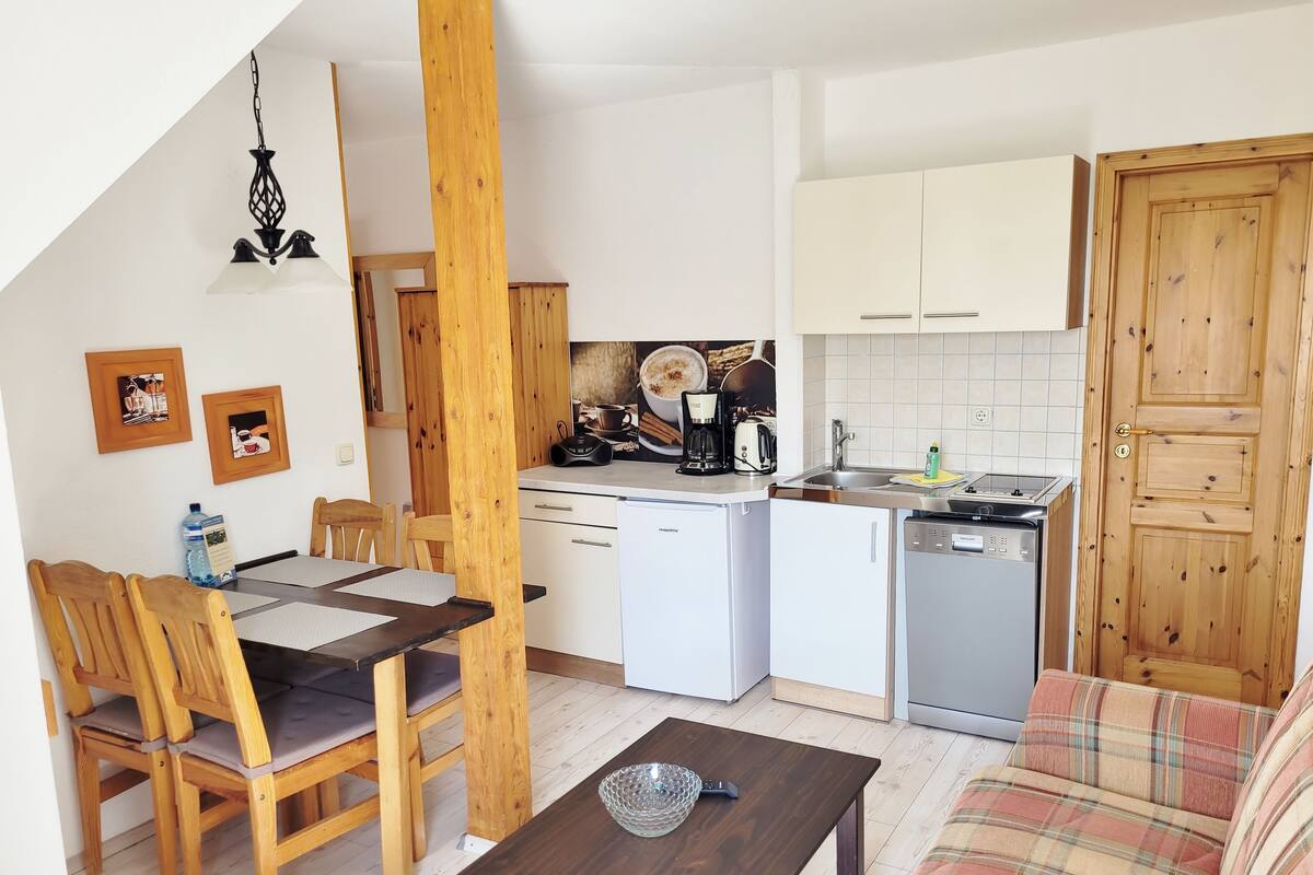 Studio, Balcony | WiFi (free), bed sheets