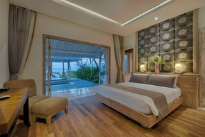 Brankas dan didekorasi berbeda-beda