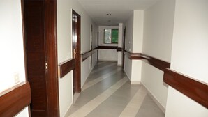 Unclassified image, 3 of 15, button - Sangam hotel (Muzaffarabad)