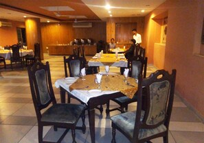 Restaurant - Sangam hotel (Muzaffarabad)