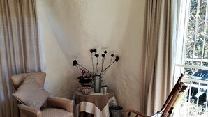 Cottage | Living area - Gnome Cottage (Clarens)