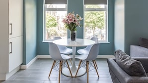 Unclassified image, 2 of 36, button - Wellington Park Boutique Apartments (Belfast)