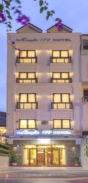 Front of property - Huyen 179 Hotel (Da Lat)