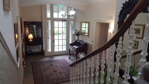 Interior entrance - Willows Bed & Breakfast (Pitlochry)