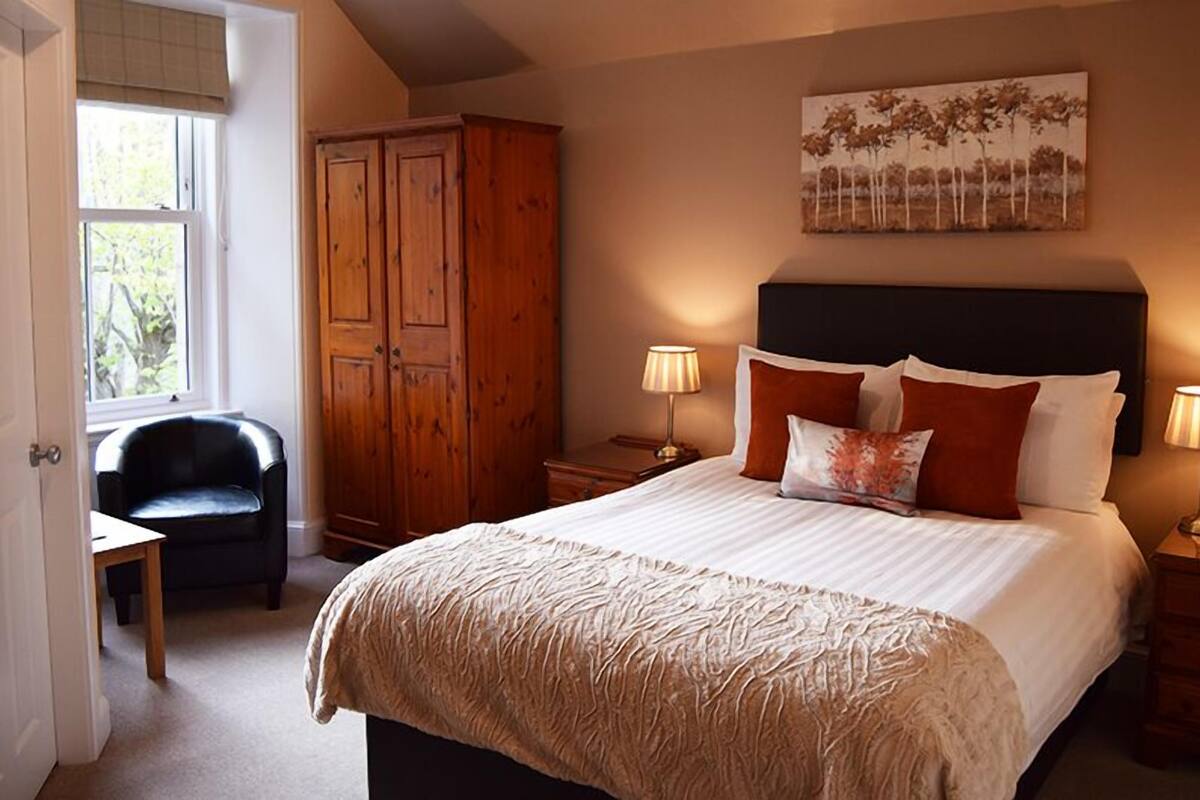 Superior Double Room (King)