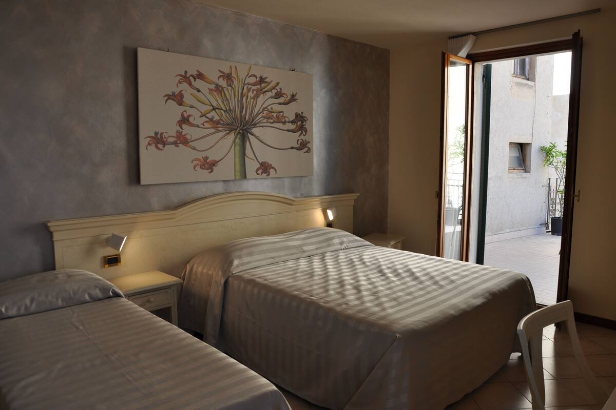 Deluxe Room, Non Smoking, Garden View