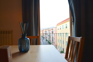 Suite Deluxe, 1 cama de matrimonio con sofá cama | 1 dormitorio y ropa de cama hipoalergénica