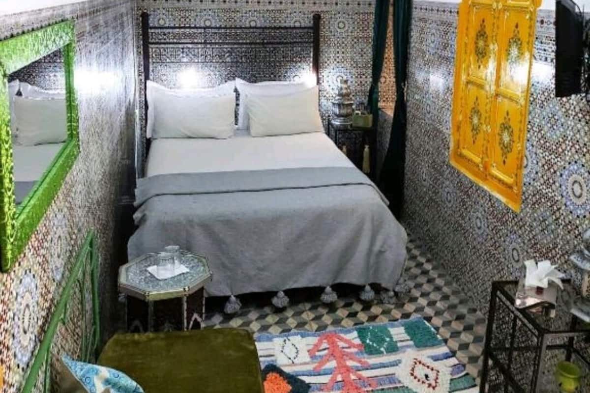 Chambre Emeraude | Roupas de cama premium, cofres nos quartos, cortinas blackout