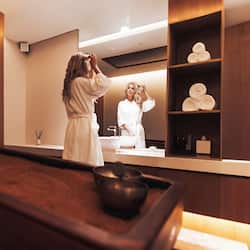 Couples treatment room(s), sauna, steam room, body treatments
