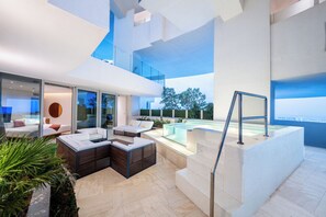 City view from property - FIVE Jumeirah Village Dubai (Dubai)