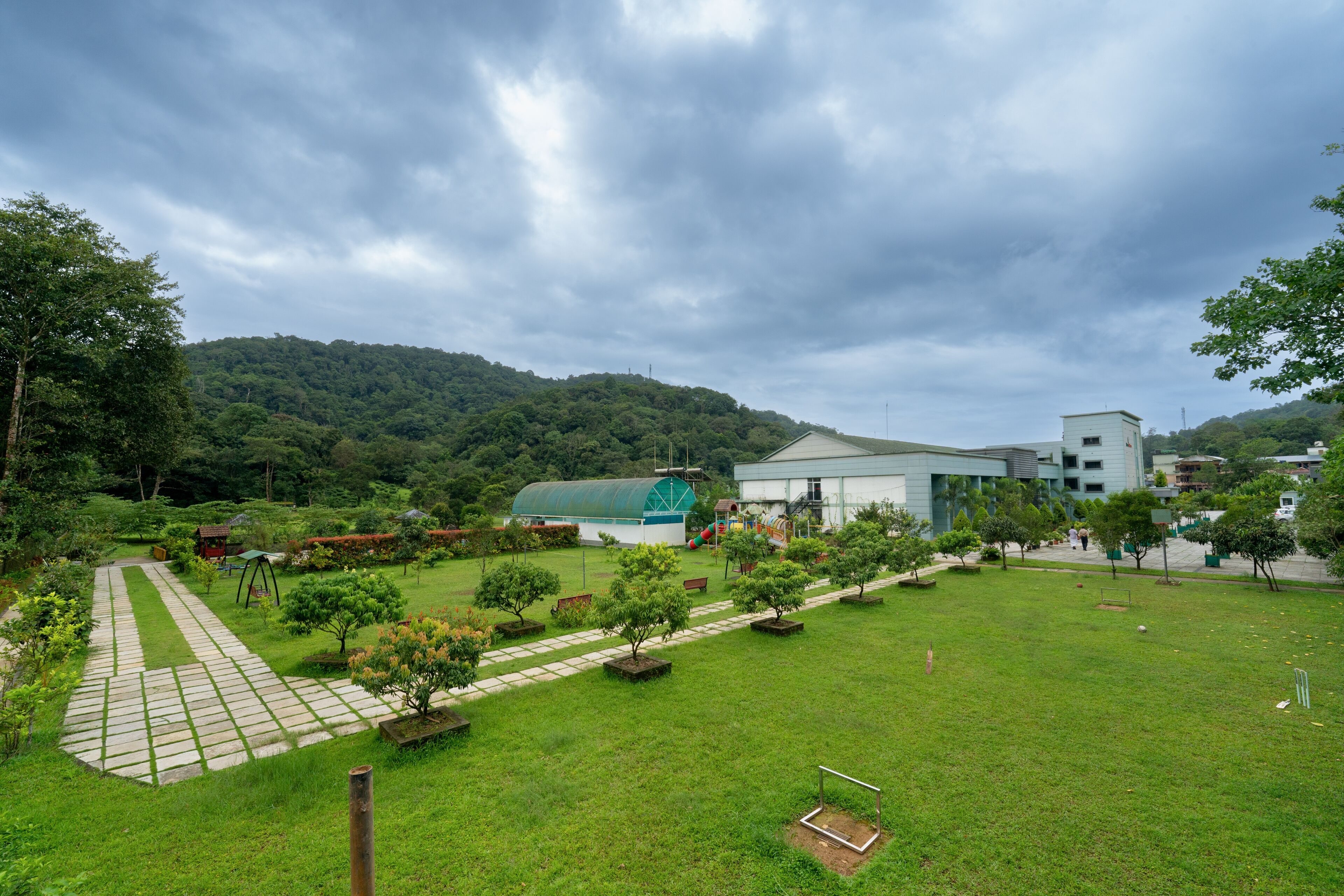 Children’s play area – outdoor