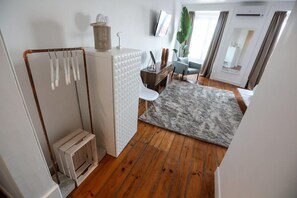 套房, 河景 (Sto. António) | 起居区 | 平板电视