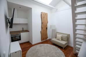 Studio Deluxe (S. Salvador) | Vardagsrum | Platt-tv