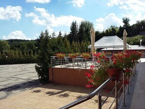 Property grounds - Hotel Auto Jas (Nitra)