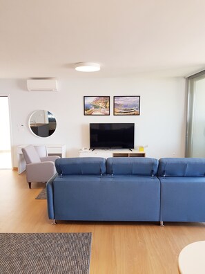 Luxury Apartment, Hot Tub | Living area - Abalone Apartments (Crikvenica)