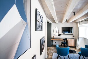 Quarto casal superior | Roupas de cama antialérgicas, cofres nos quartos