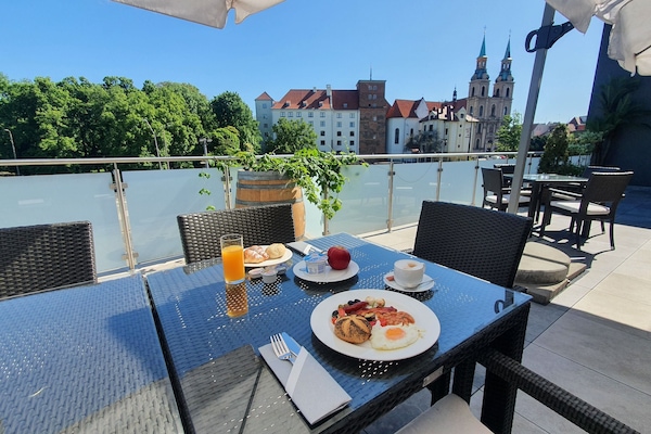 Desayuno buffet incluido todos los días