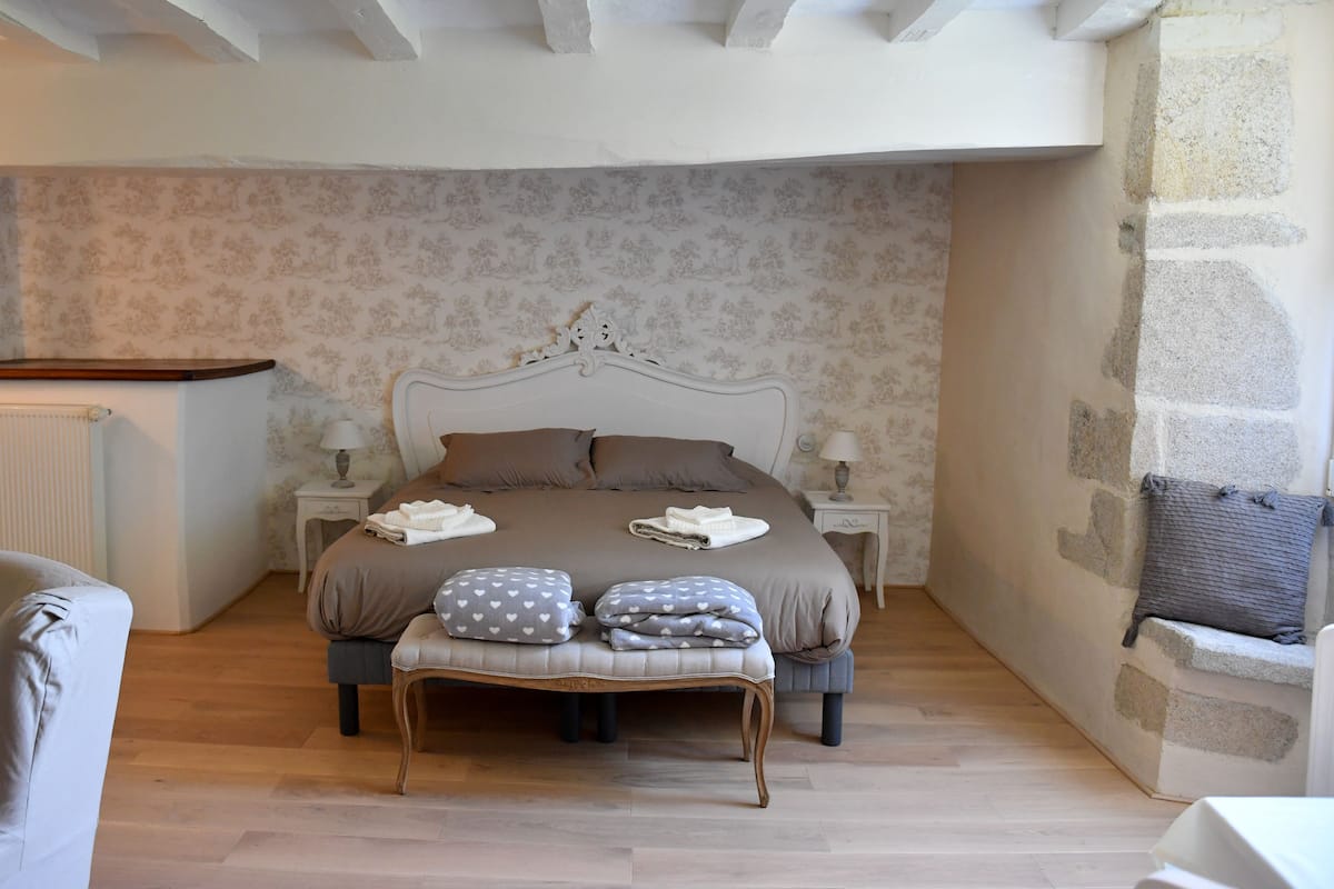 Double Room (Chevalier François de Besné)