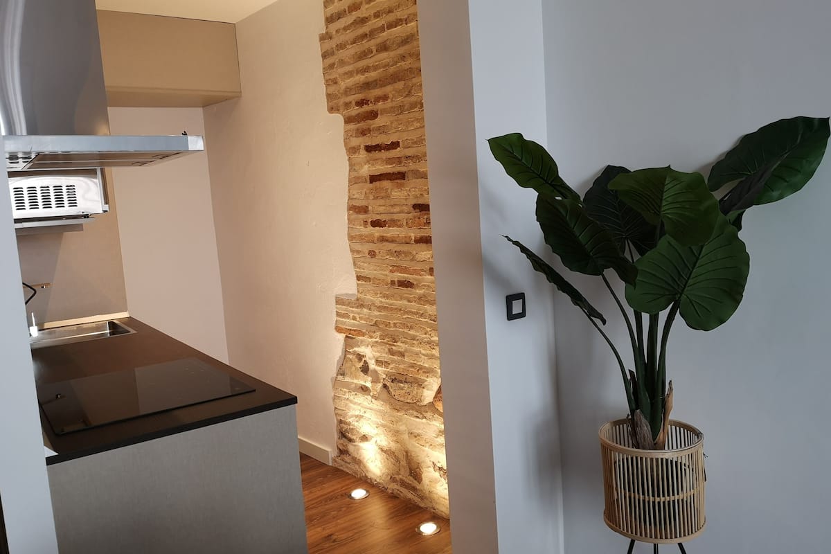 aparta-suite el arco | private kitchen | full-sized fridge, cookware/dishes/utensils