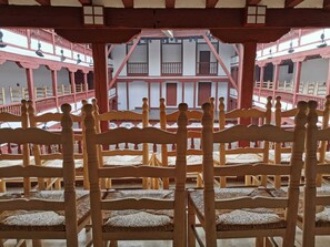 Theatre show - QB Almagro Centro (Almagro)