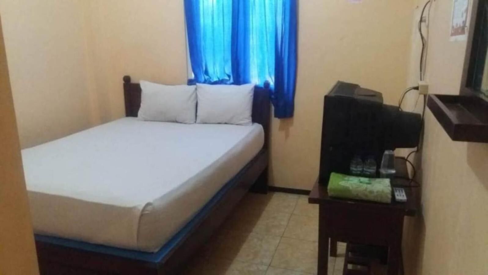 Individually decorated, free WiFi