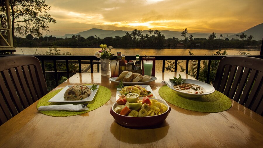 Green Mango Bungalows