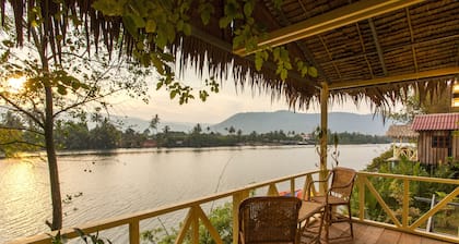 Green Mango Bungalows