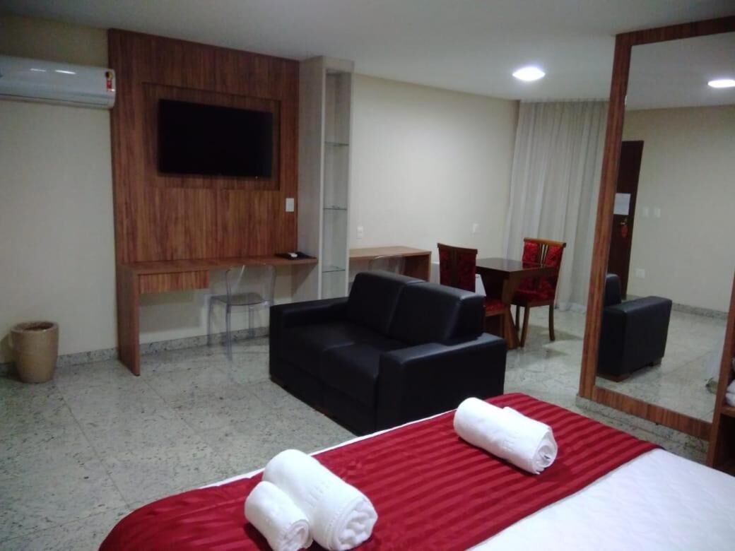 Roupas de cama antialérgicas, frigobar, individualmente mobiliados