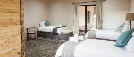 Room, Ensuite (2) | Premium bedding, in-room safe, bed sheets