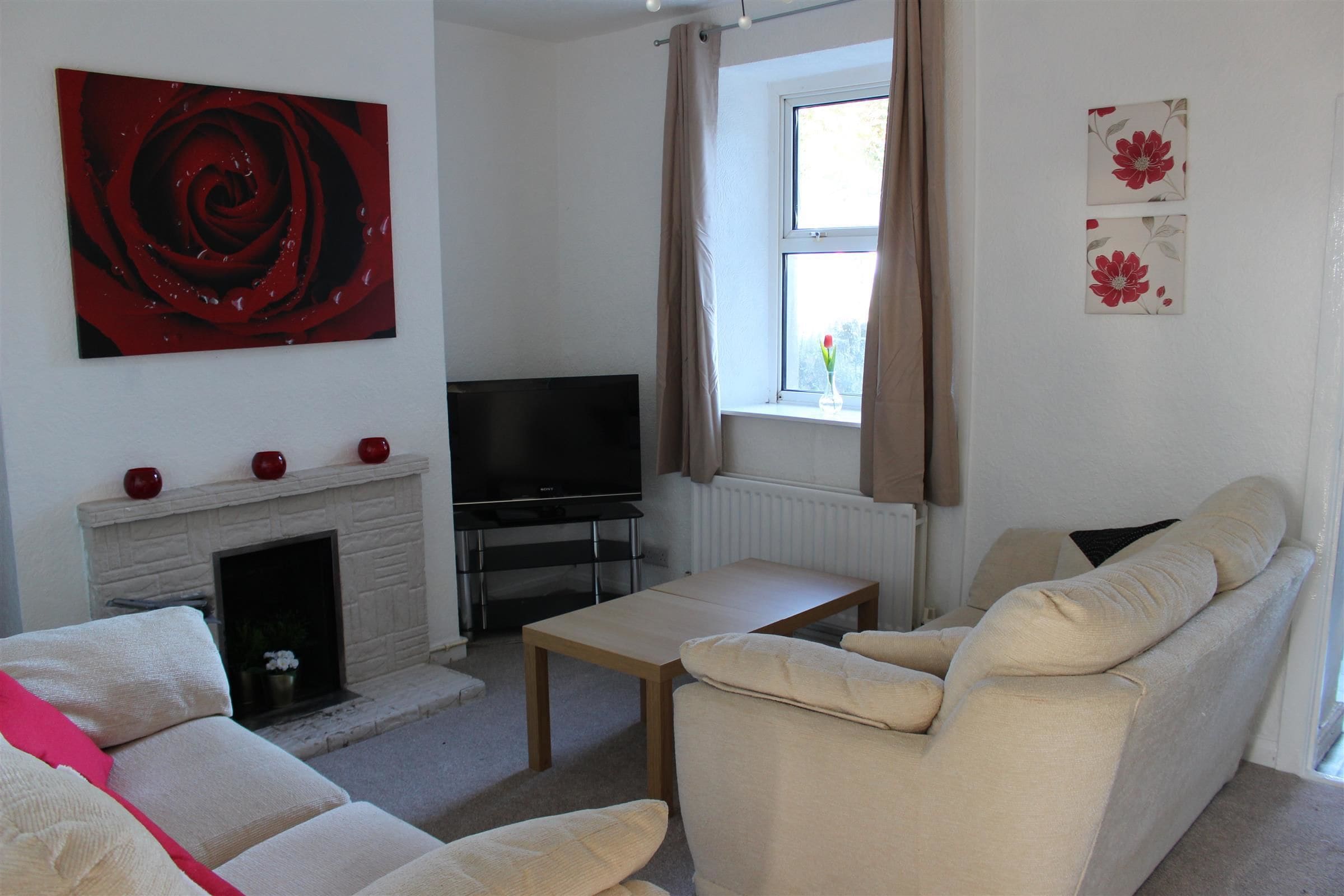 Holiday Home | Living room