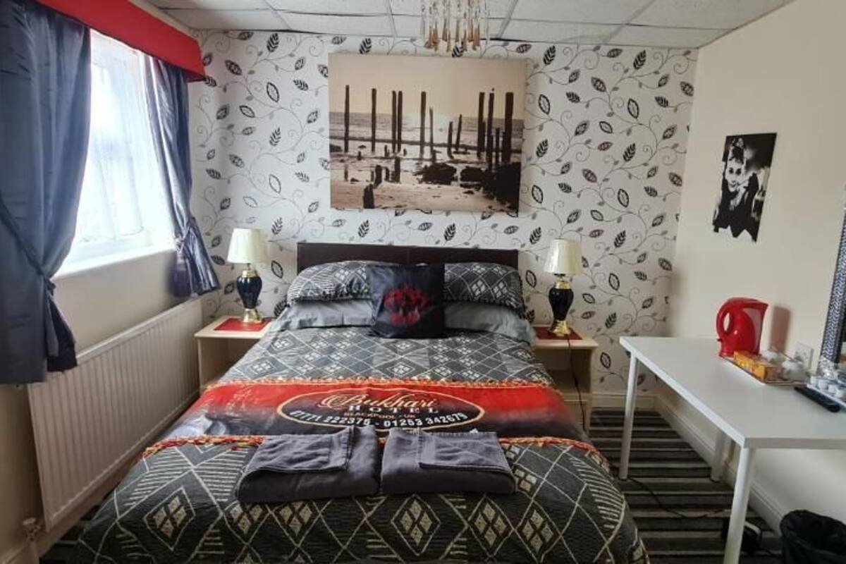 RM13 Double Room | Iron/ironing board, wheelchair access