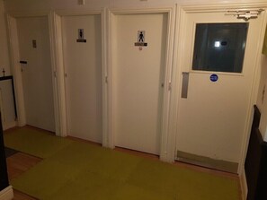 Hallway - Bukhari Hotel (Blackpool)