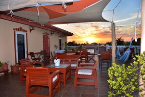 Desayuno continental gratuito y diario