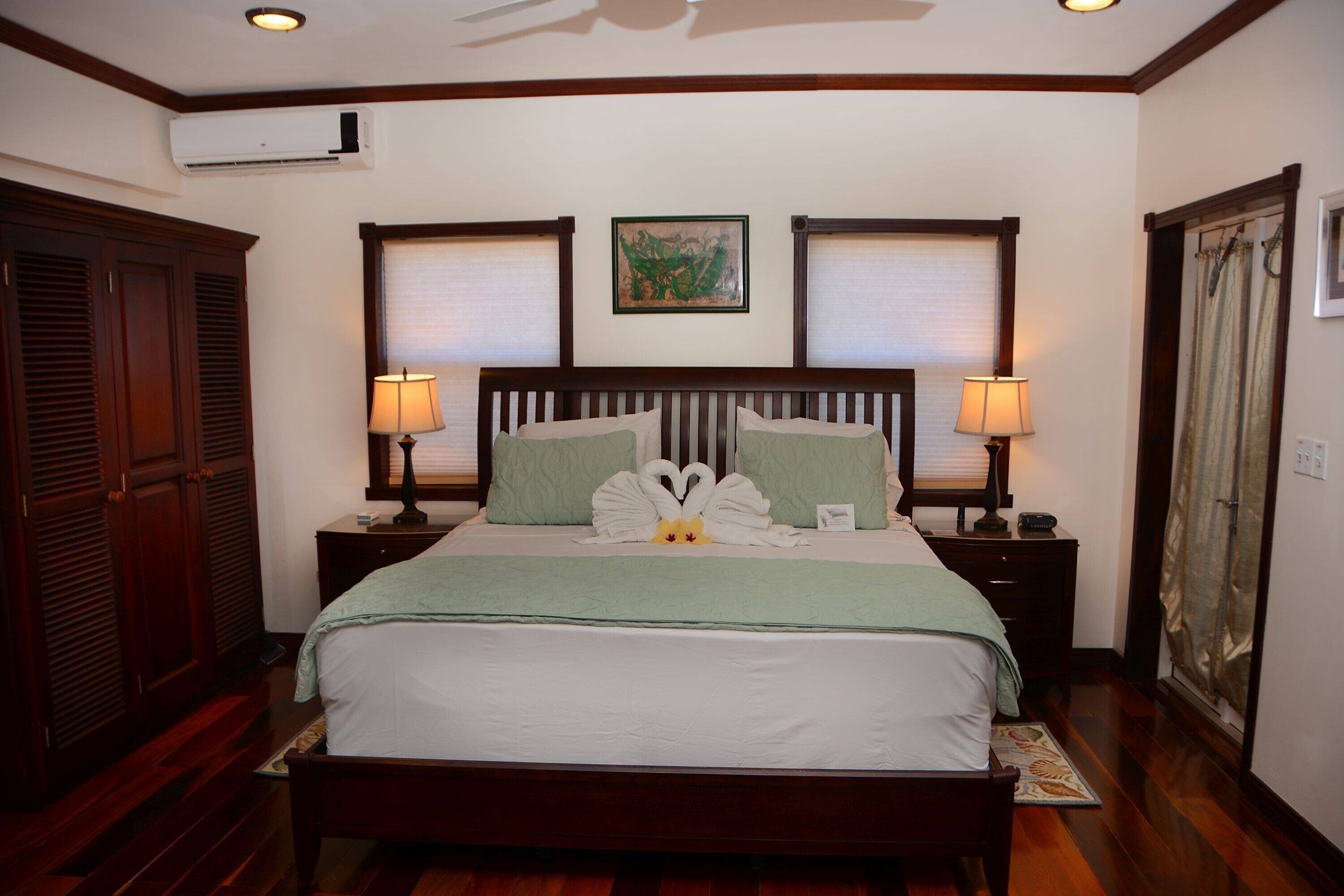 deluxe suite, 1 bedroom (namaste) | 1 bedroom, egyptian cotton sheets, premium bedding, memory-foam beds