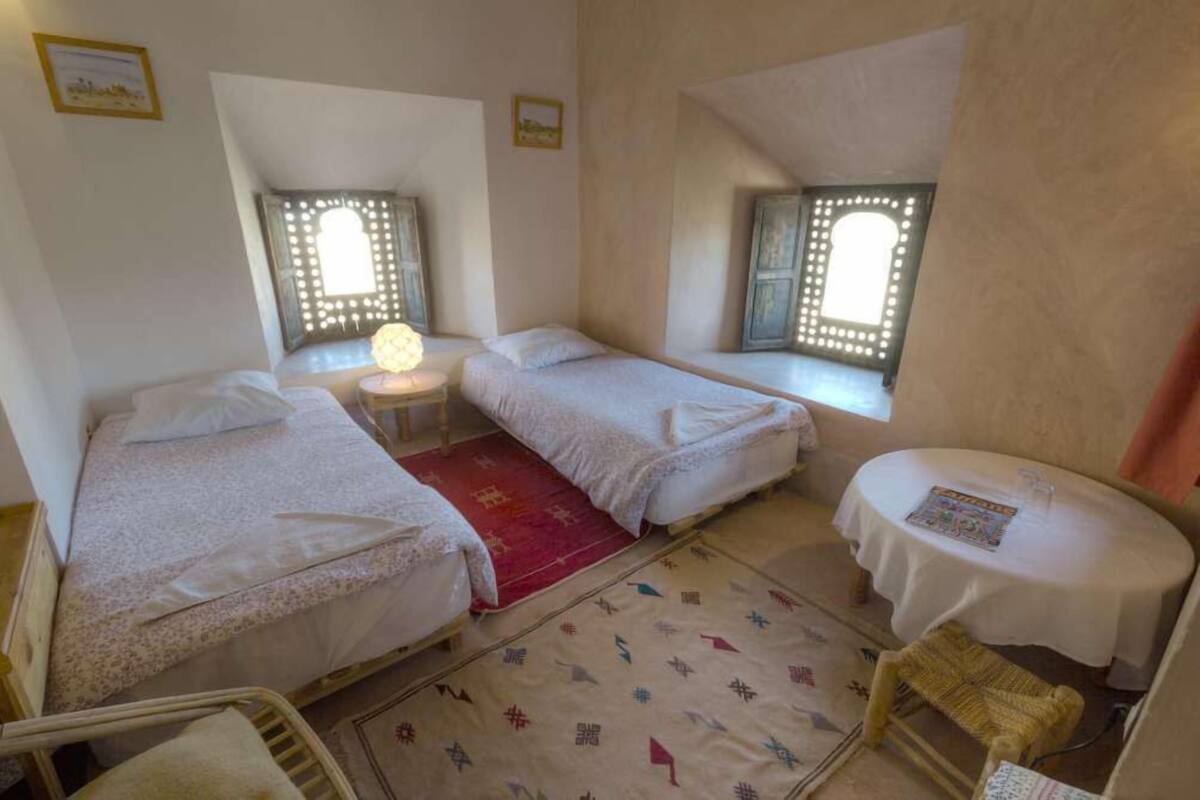 Classic Double or Twin Room | WiFi (free), individually decorated, bed sheets