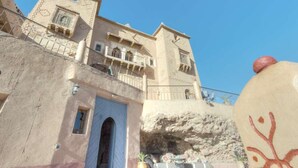 Property entrance - Kasbah Agoulzi (Ait Ouassif)