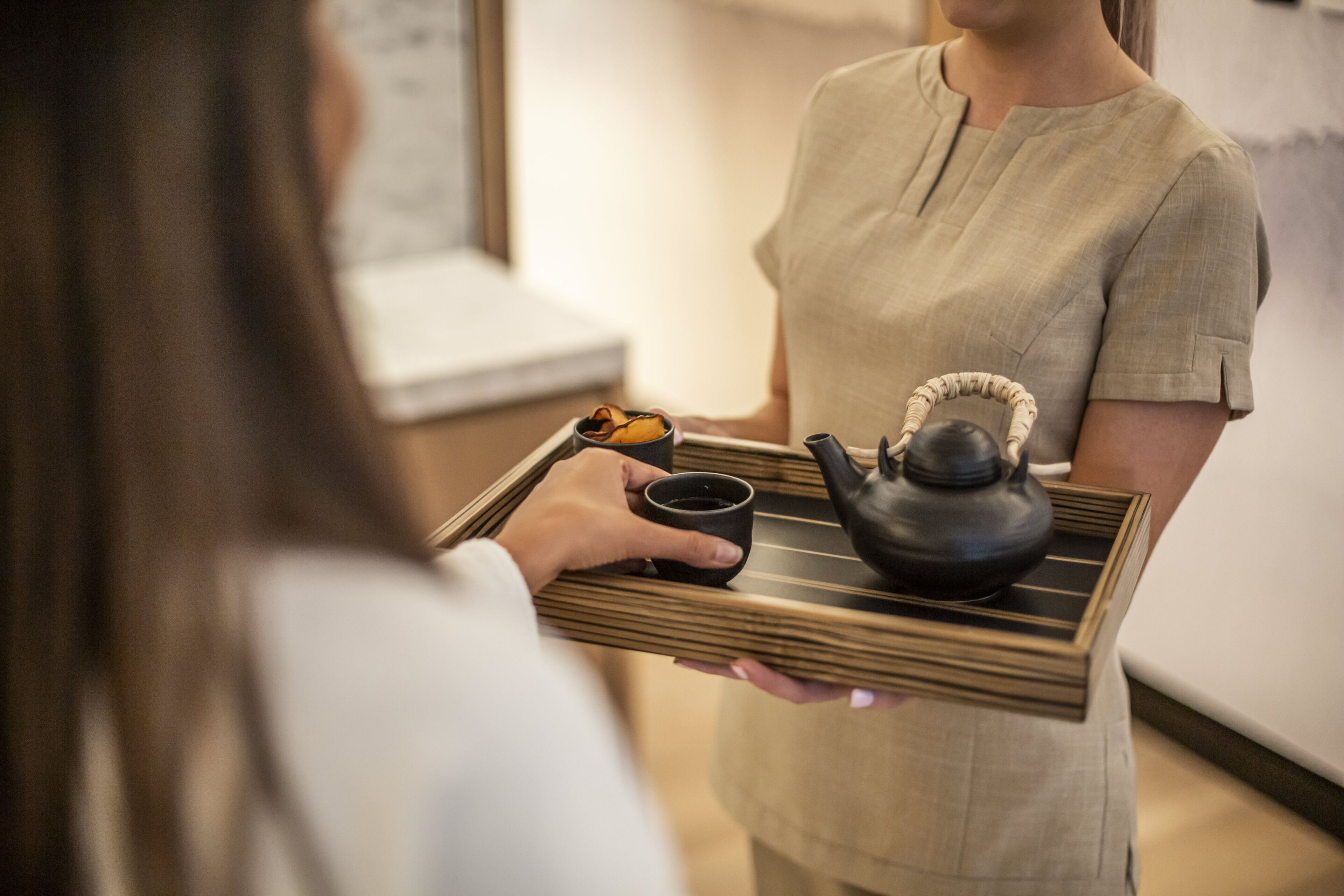 couples treatment room(s), sauna, steam room, hydrotherapy, aromatherapy