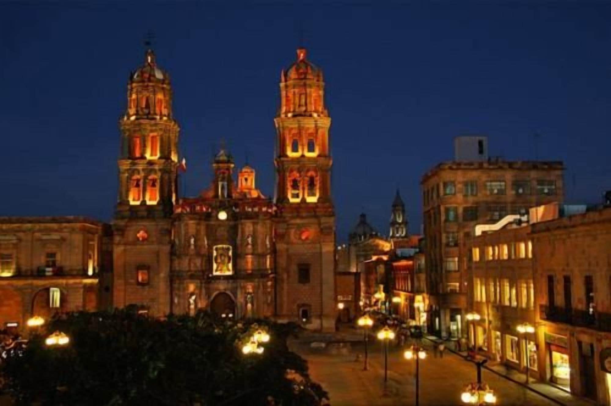 Photo - Hotel Sand's San Luis Potosí