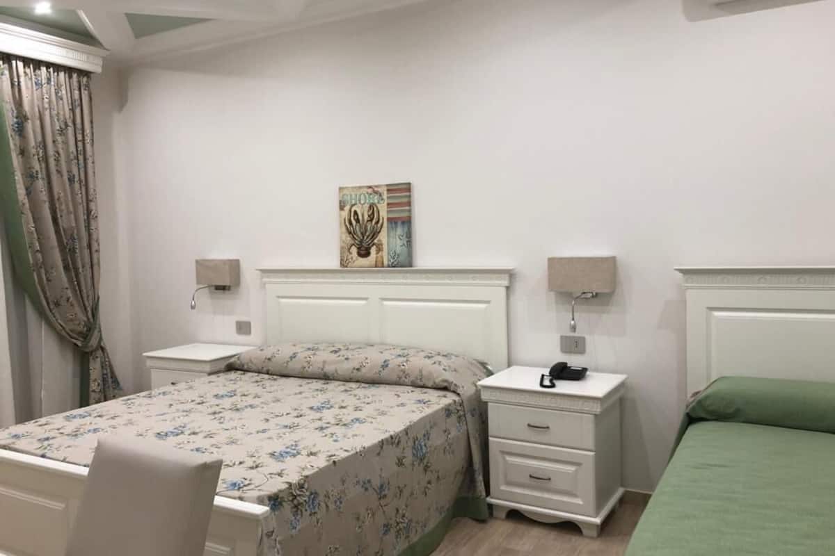 Minibar, culle/letti per bambini (gratuiti), Wi-Fi gratuito