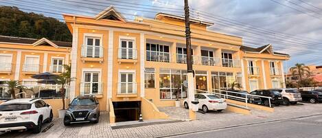 Fachada del alojamiento