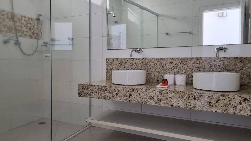 deluxe double room | 1 bedroom, minibar, in-room safe, desk