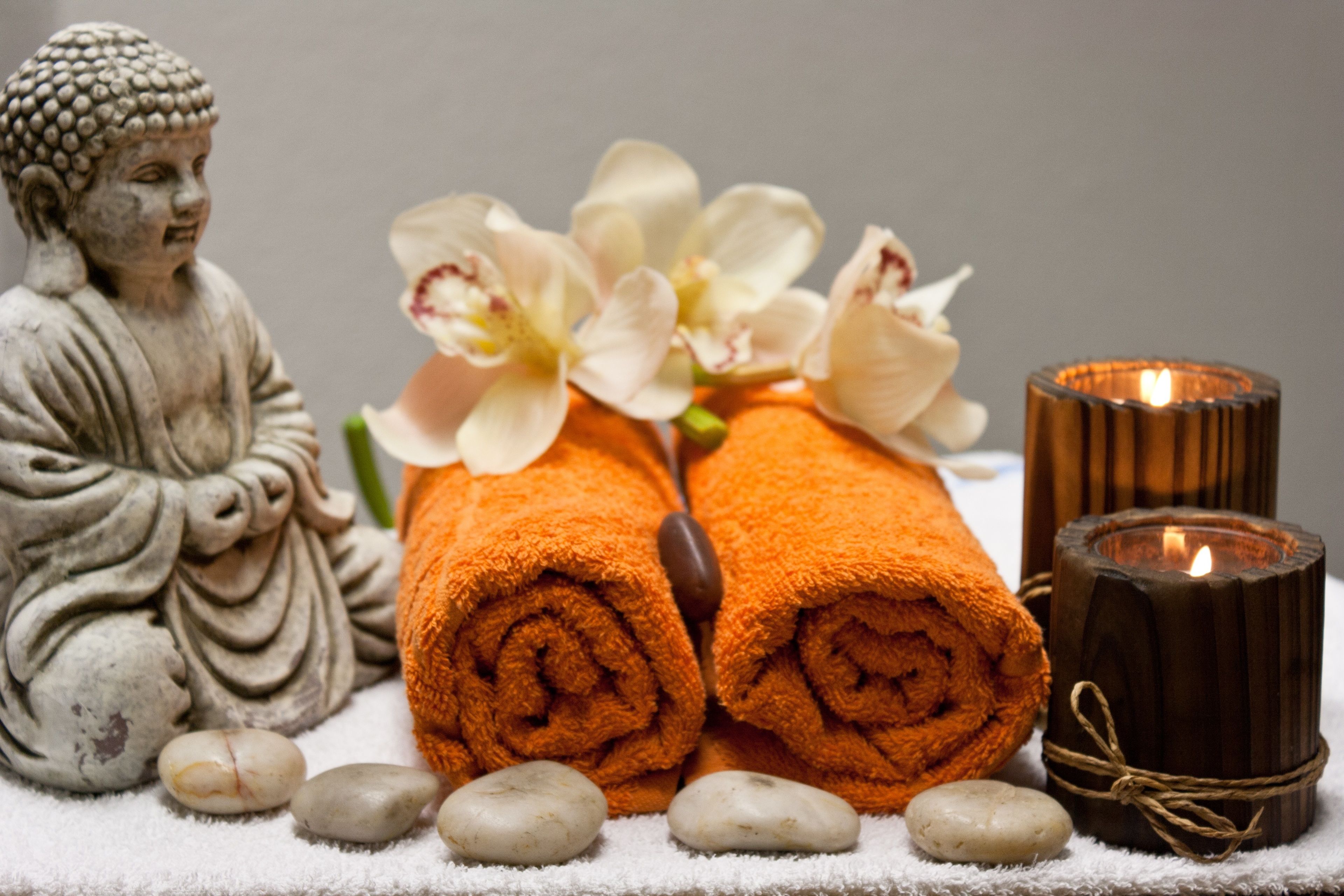 couples treatment room(s), body treatments, hot stone massages