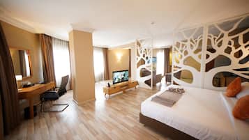 Mado Suite | Living area | LED TV