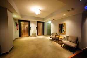 Front of property - Mado Hotel (Addis Ababa)