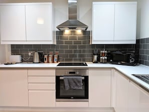 Comfort Apartment | Private kitchen | Stovetop, dishwasher - Brewery Village Apart Baltic Triangle (Liverpool)