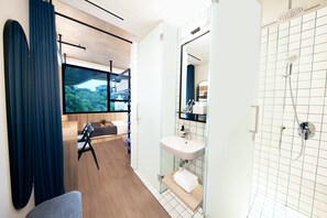 Studio (Up and Down, Bunk) | In-room safe, desk, laptop workspace, free WiFi - lyf Funan Singapore (Singapore)