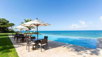 Premier Condo, 3 Bedrooms, Sea View | Pool | Outdoor pool