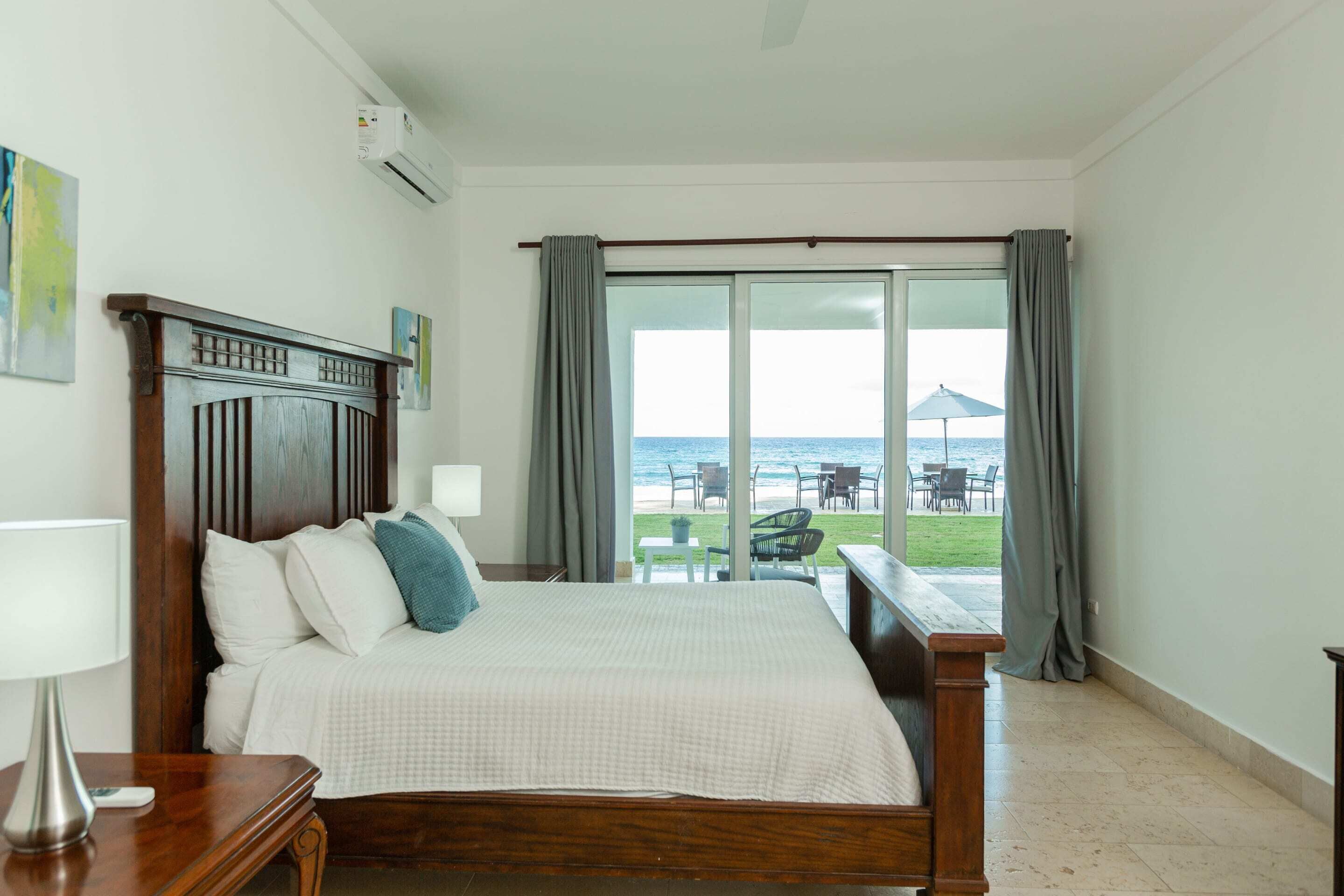 Premier Condo, 3 Bedrooms, Sea View | 4 bedrooms, in-room safe, laptop workspace, soundproofing